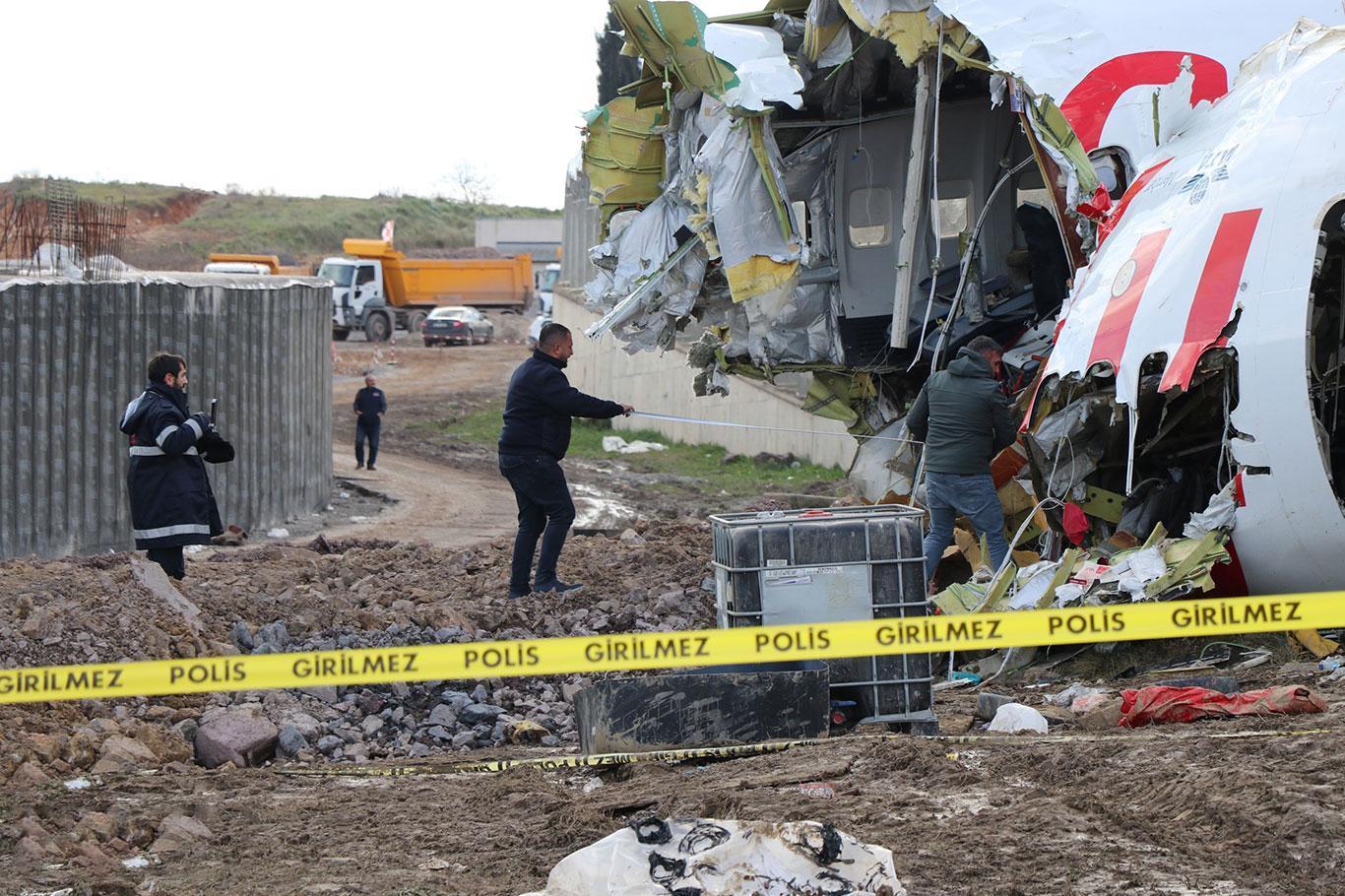 Ulaştırma Bakanlığından İstanbul'da düşen uçakla ilgili açıklama
